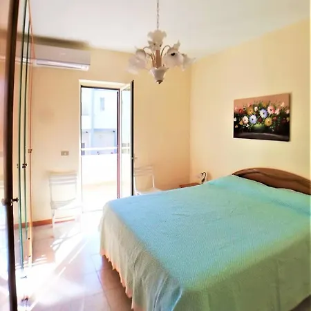Apartamento A Pochi Passi Dal Castello Aragonese *
